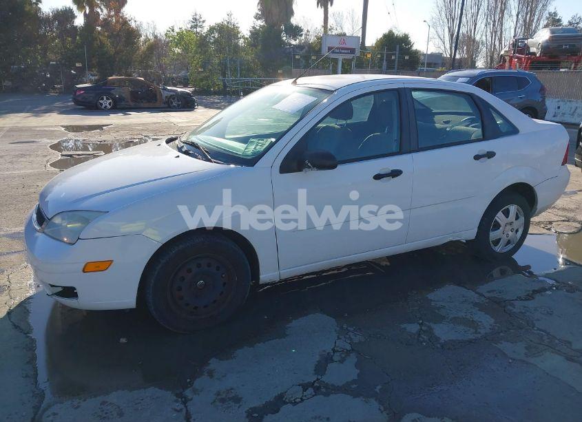 Photo 2 of 2007 Ford Focus S/SE/SES (VIN 1FAHP34N07W290551)