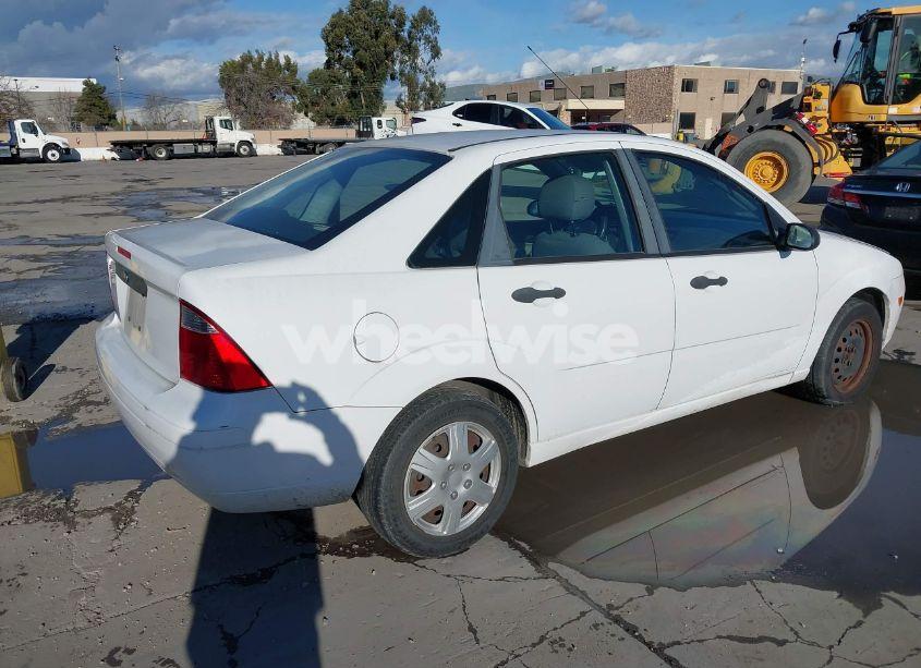 Photo 4 of 2007 Ford Focus S/SE/SES (VIN 1FAHP34N07W290551)