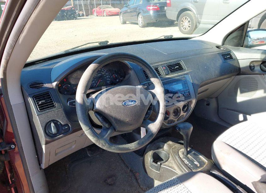 Photo 13 of 2007 Ford Focus S/SE/SES (VIN 1FAHP34N07W305713)