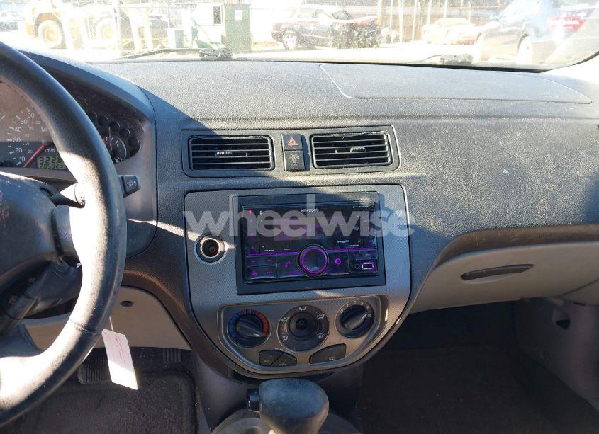 Photo 16 of 2007 Ford Focus S/SE/SES (VIN 1FAHP34N07W305713)