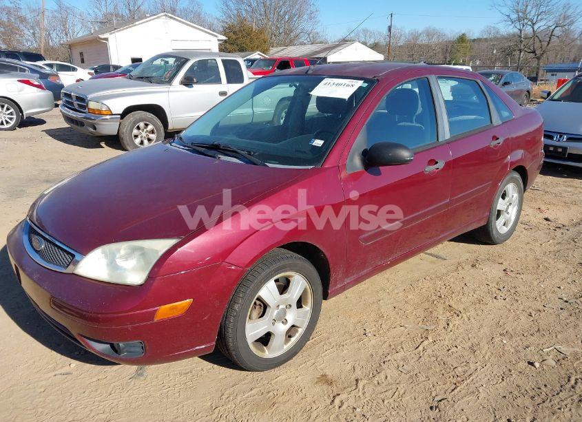 Photo 2 of 2007 Ford Focus S/SE/SES (VIN 1FAHP34N07W305713)