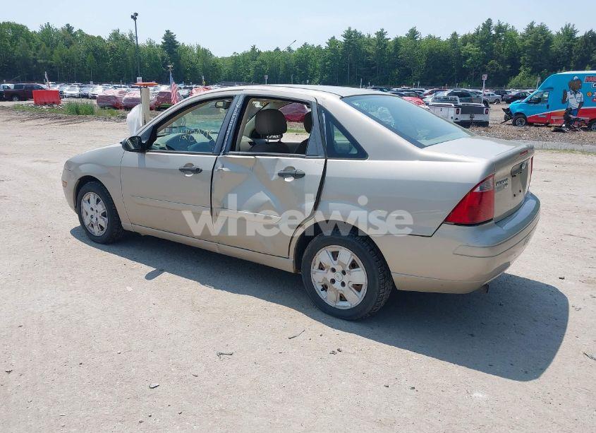 Photo 3 of 2007 Ford Focus S/SE/SES (VIN 1FAHP34N07W351509)