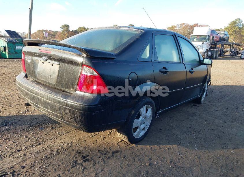 Photo 4 of 2007 Ford Focus S/SE/SES (VIN 1FAHP34N07W360761)