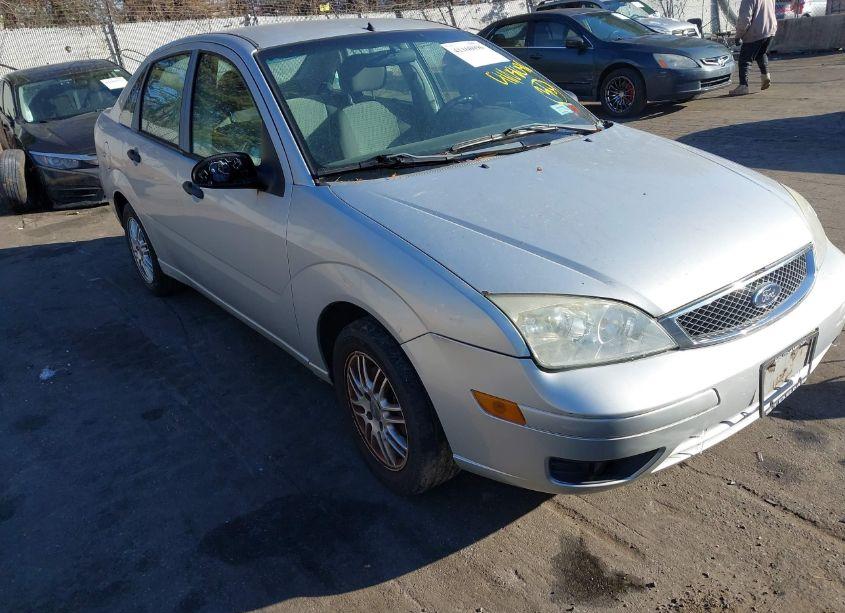 2007 Ford Focus S/SE/SES (VIN 1FAHP34N07W361988) main photo