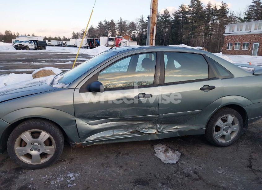 Photo 6 of 2006 Ford Focus ZX4 (VIN 1FAHP34N16W213167)