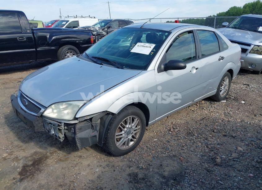 Photo 2 of 2007 Ford Focus S/SE/SES (VIN 1FAHP34N17W186926)