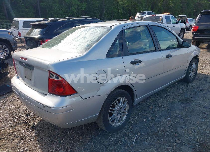 Photo 4 of 2007 Ford Focus S/SE/SES (VIN 1FAHP34N17W186926)