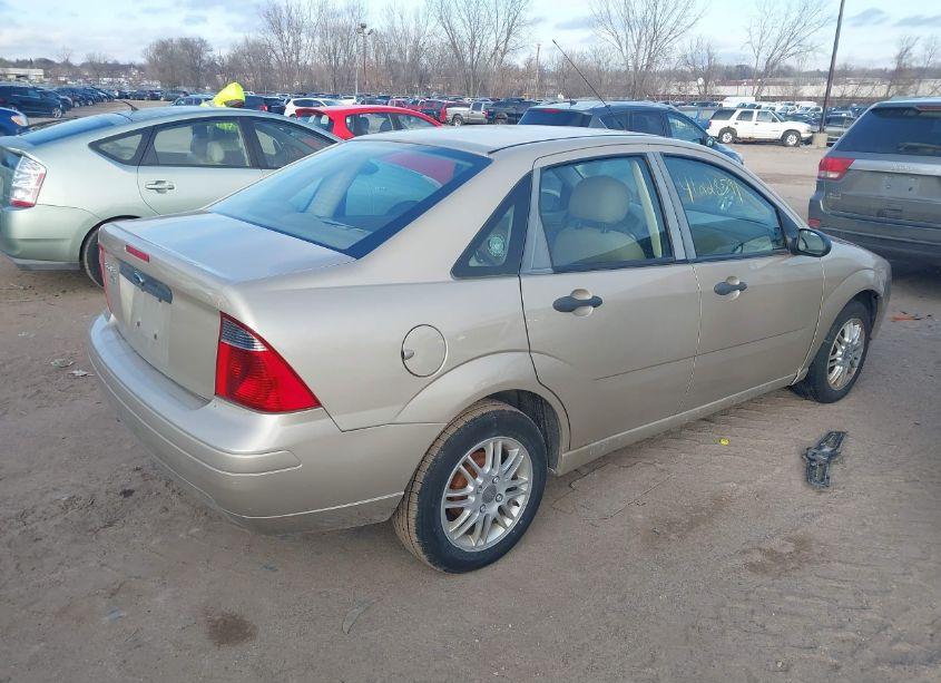 Photo 4 of 2007 Ford Focus S/SE/SES (VIN 1FAHP34N17W226289)