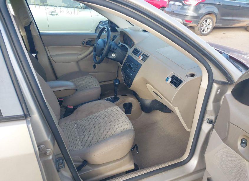 Photo 5 of 2007 Ford Focus S/SE/SES (VIN 1FAHP34N17W226289)