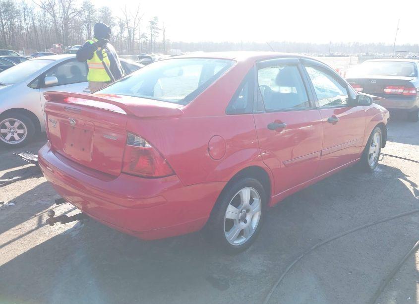 Photo 4 of 2007 Ford Focus S/SE/SES (VIN 1FAHP34N17W231668)