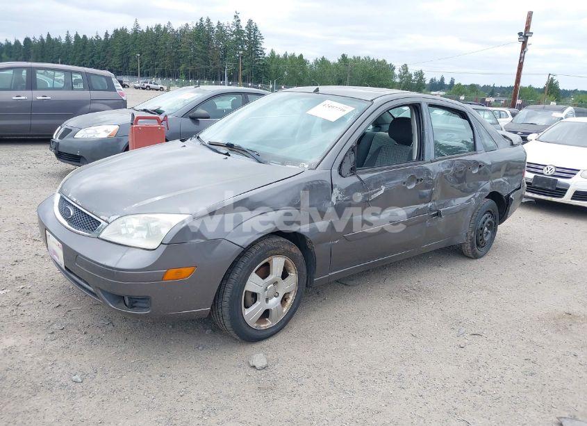 Photo 2 of 2007 Ford Focus ZX4/S/SE/SES (VIN 1FAHP34N17W309236)