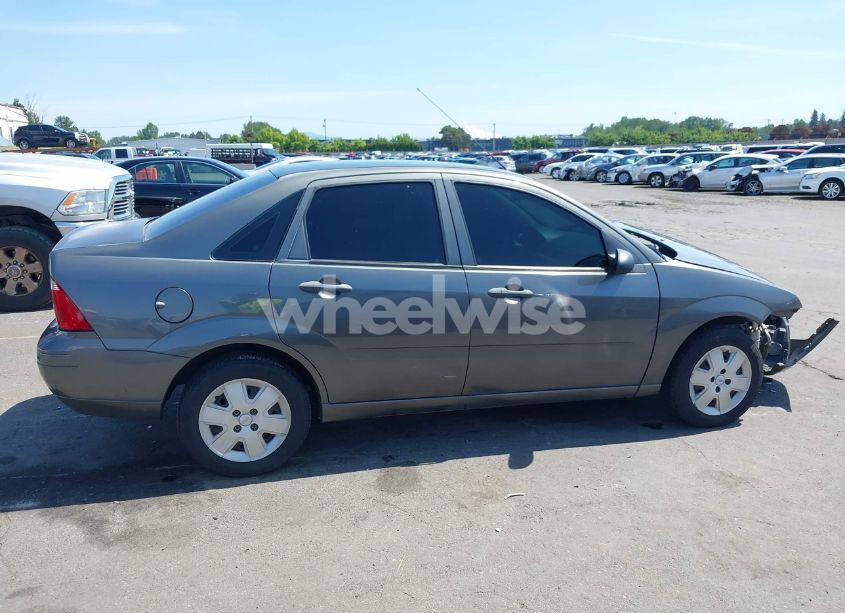 Photo 14 of 2007 Ford Focus S/SE/SES (VIN 1FAHP34N17W310774)