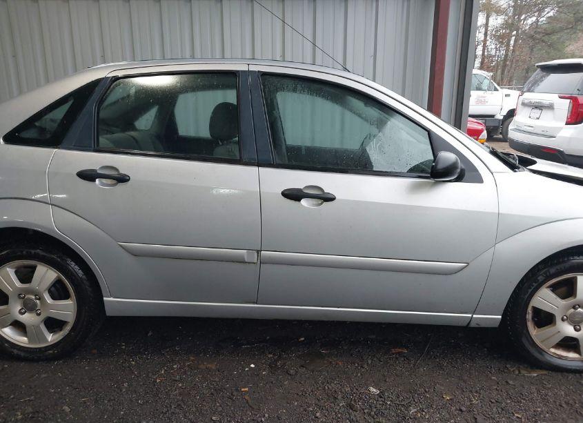 Photo 14 of 2006 Ford Focus ZX4 (VIN 1FAHP34N26W246971)