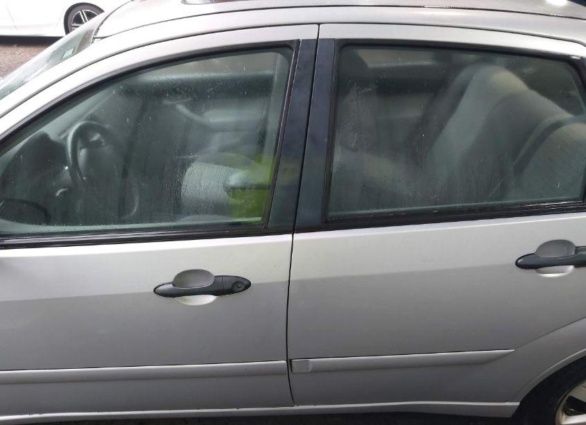 Photo 15 of 2006 Ford Focus ZX4 (VIN 1FAHP34N26W246971)