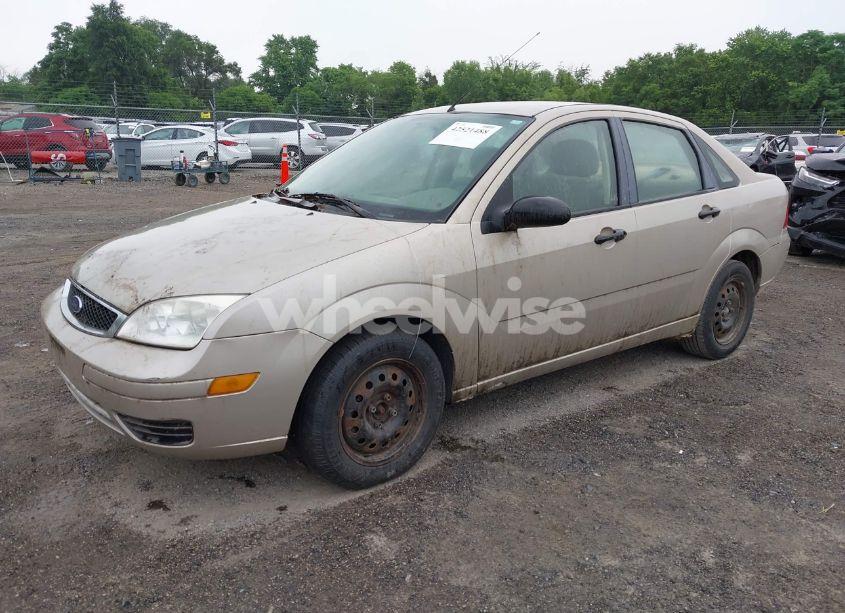 Photo 2 of 2007 Ford Focus S/SE/SES (VIN 1FAHP34N27W231422)