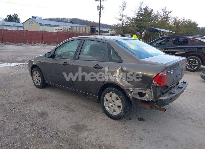Photo 3 of 2007 Ford Focus S/SE/SES (VIN 1FAHP34N27W291474)