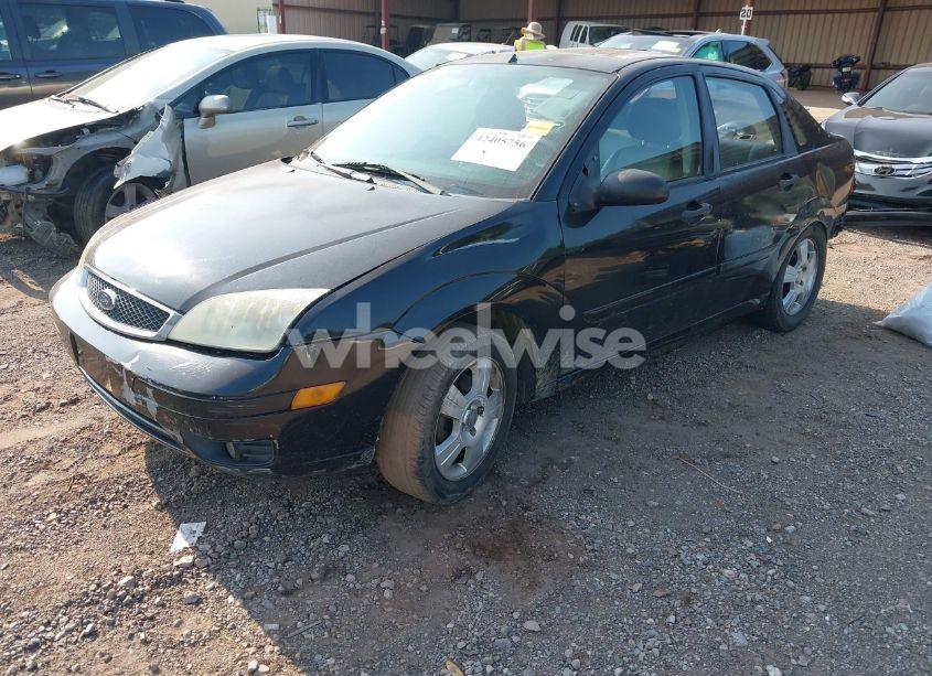 Photo 2 of 2007 Ford Focus S/SE/SES (VIN 1FAHP34N27W303445)
