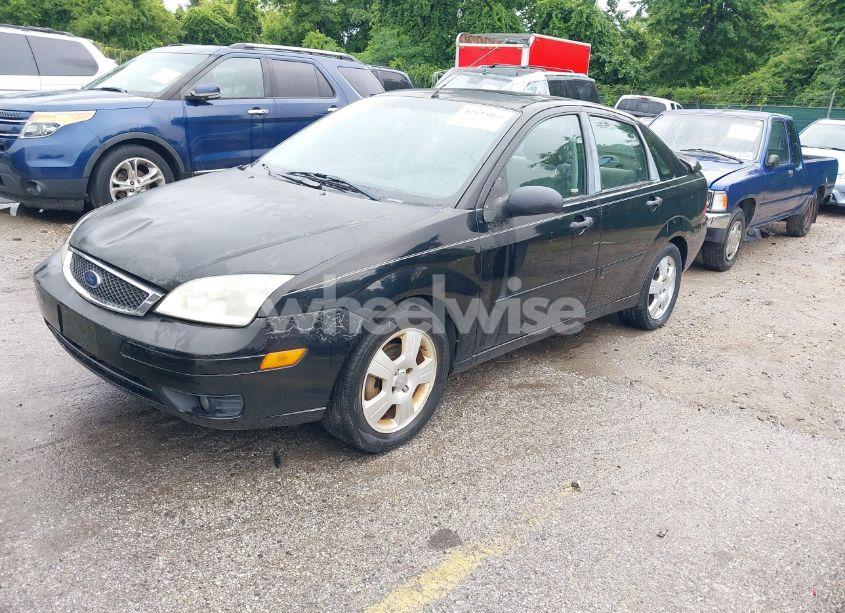 Photo 2 of 2007 Ford Focus S/SE/SES (VIN 1FAHP34N27W364469)