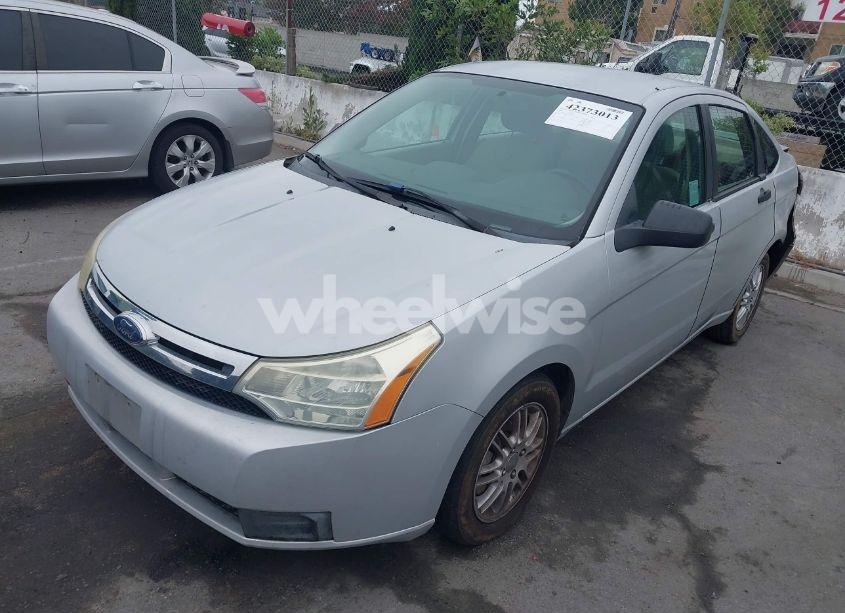 Photo 2 of 2008 Ford Focus S (VIN 1FAHP34N28W164693)