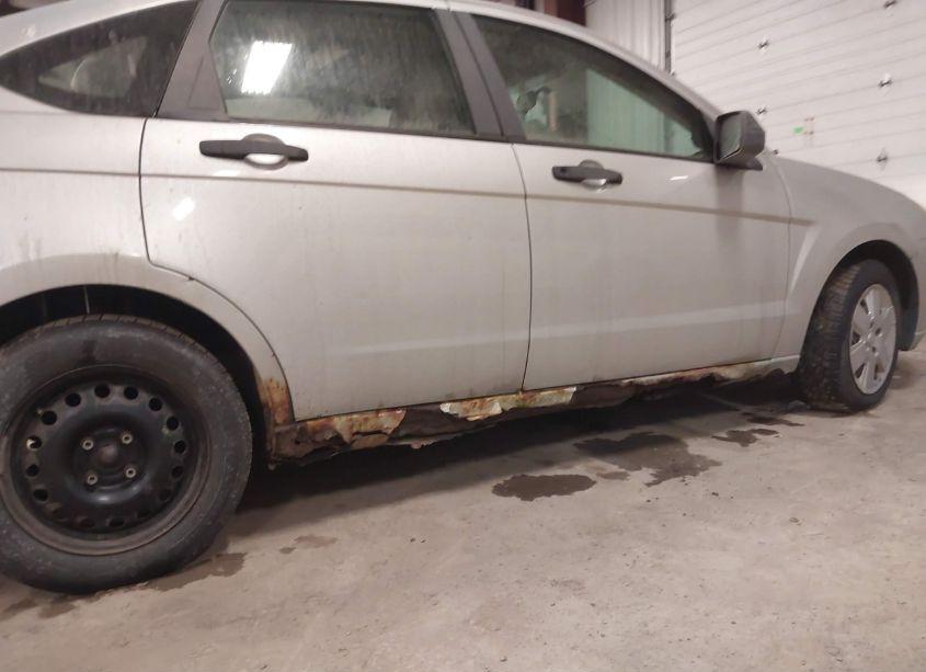 Photo 6 of 2009 Ford Focus S (VIN 1FAHP34N29W229060)