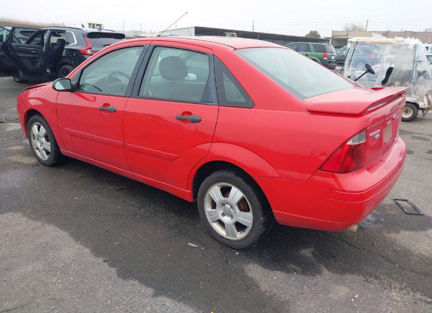 Photo 3 of 2007 Ford Focus S/SE/SES (VIN 1FAHP34N37W151417)