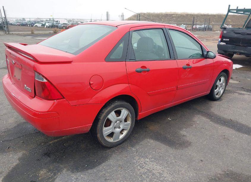 Photo 4 of 2007 Ford Focus S/SE/SES (VIN 1FAHP34N37W151417)