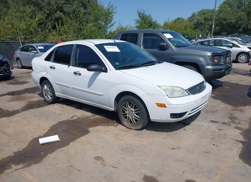 2007 Ford Focus S/SE/SES (VIN 1FAHP34N37W185616) main photo