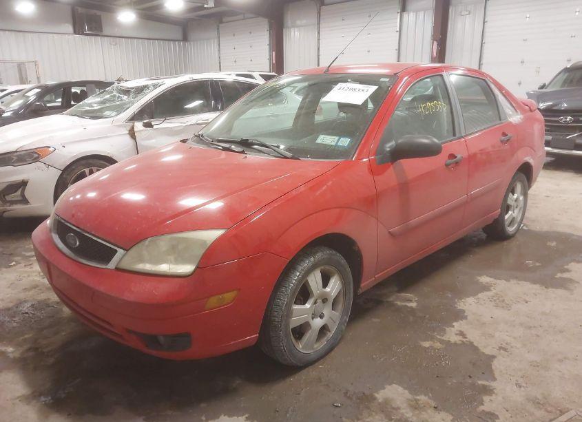 Photo 2 of 2007 Ford Focus S/SE/SES (VIN 1FAHP34N37W222499)