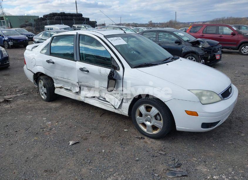 2007 Ford Focus S/SE/SES (VIN 1FAHP34N37W282590) main photo