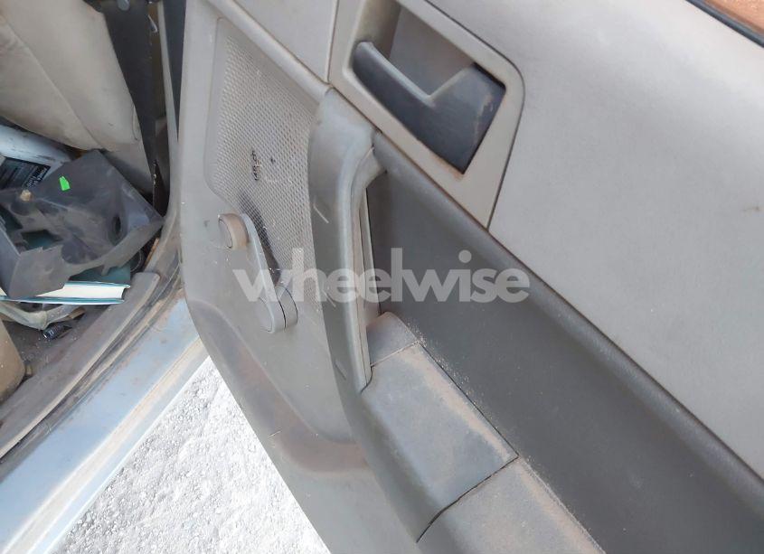 Photo 6 of 2009 Ford Focus S (VIN 1FAHP34N39W211005)