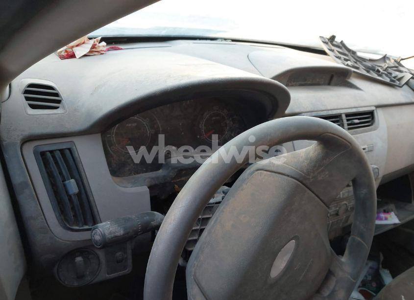 Photo 7 of 2009 Ford Focus S (VIN 1FAHP34N39W211005)