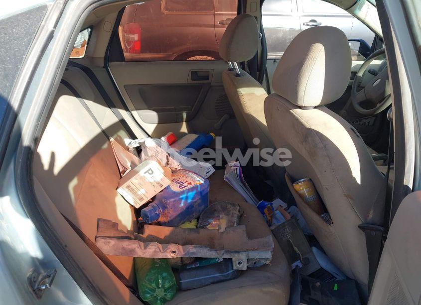 Photo 8 of 2009 Ford Focus S (VIN 1FAHP34N39W211005)