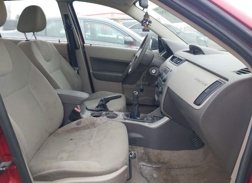 Photo 5 of 2009 Ford Focus S (VIN 1FAHP34N39W248779)