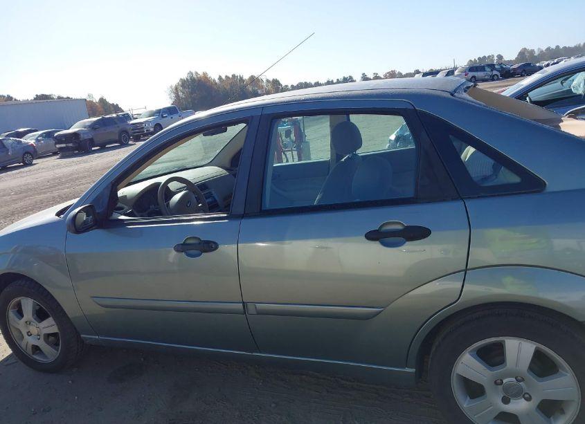 Photo 15 of 2006 Ford Focus ZX4 (VIN 1FAHP34N46W247443)