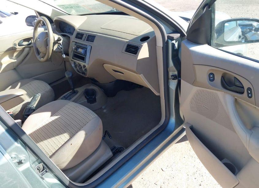 Photo 5 of 2006 Ford Focus ZX4 (VIN 1FAHP34N46W247443)