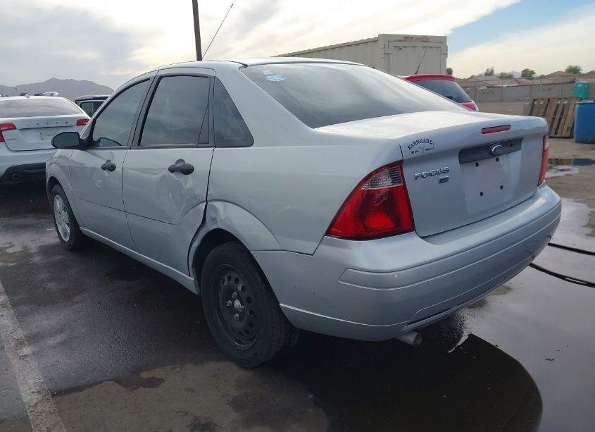 Photo 3 of 2007 Ford Focus S/SE/SES (VIN 1FAHP34N47W154651)