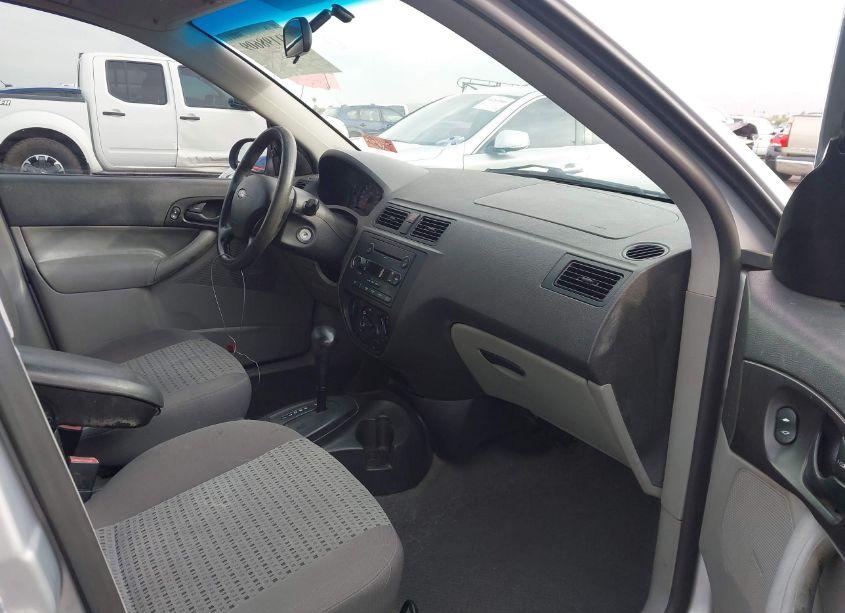 Photo 5 of 2007 Ford Focus S/SE/SES (VIN 1FAHP34N47W154651)