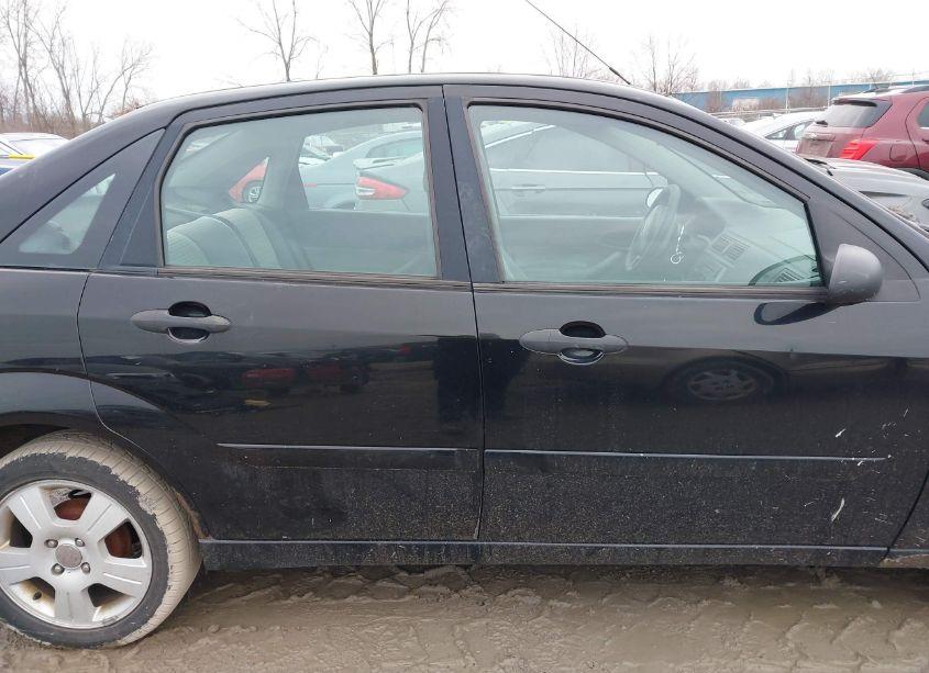 Photo 13 of 2007 Ford Focus S/SE/SES (VIN 1FAHP34N47W162474)