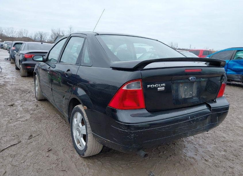 Photo 3 of 2007 Ford Focus S/SE/SES (VIN 1FAHP34N47W162474)