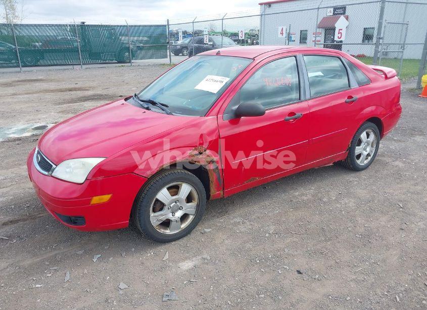 Photo 2 of 2007 Ford Focus S/SE/SES (VIN 1FAHP34N47W347690)
