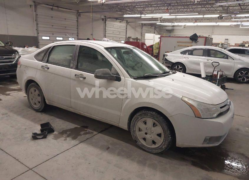 2008 Ford Focus S (VIN 1FAHP34N48W203347) main photo
