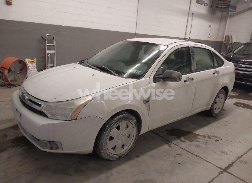 Photo 2 of 2008 Ford Focus S (VIN 1FAHP34N48W203347)