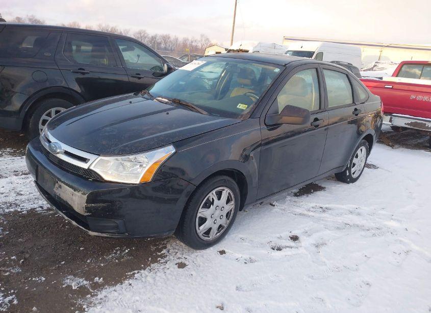 Photo 2 of 2008 Ford Focus S (VIN 1FAHP34N48W273494)