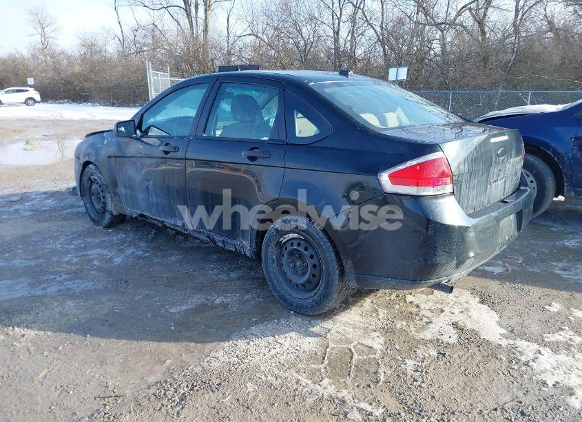 Photo 3 of 2009 Ford Focus S (VIN 1FAHP34N49W130966)