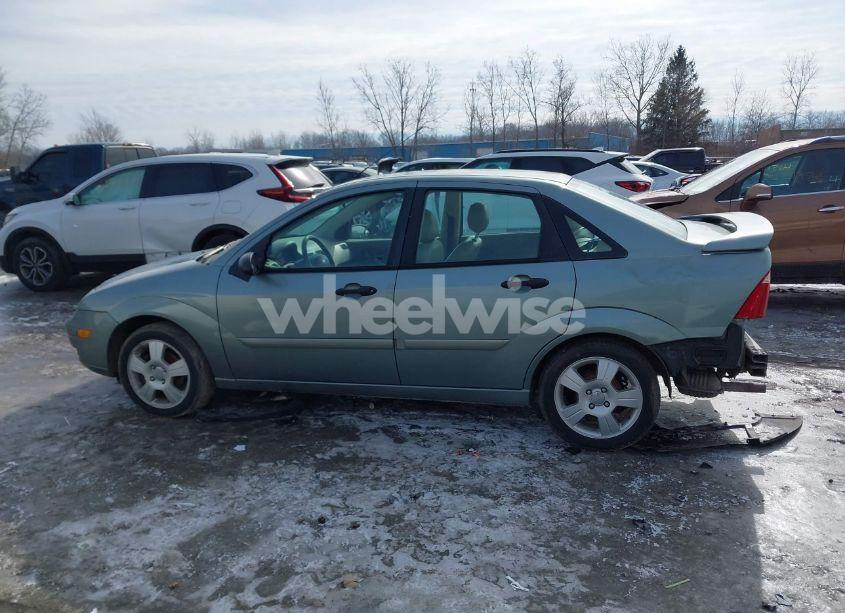 Photo 14 of 2005 Ford Focus ZX4 (VIN 1FAHP34N55W176512)