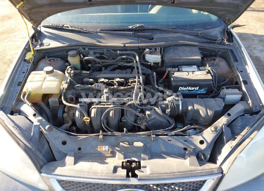 Photo 10 of 2005 Ford Focus ZX4 (VIN 1FAHP34N55W199370)