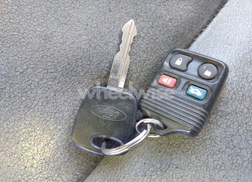 Photo 11 of 2005 Ford Focus ZX4 (VIN 1FAHP34N55W199370)