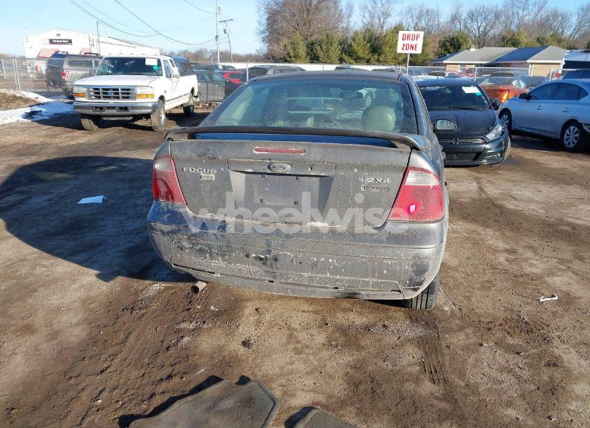 Photo 16 of 2005 Ford Focus ZX4 (VIN 1FAHP34N55W199370)