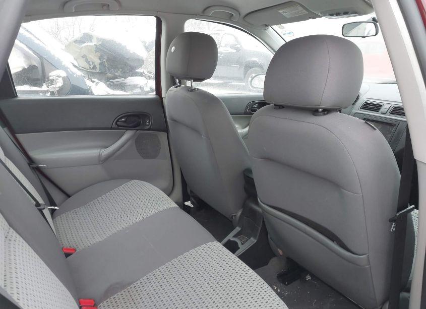 Photo 15 of 2007 Ford Focus S/SE/SES (VIN 1FAHP34N57W241233)