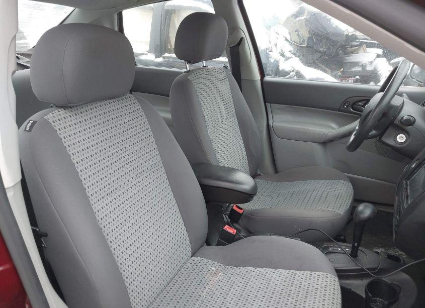 Photo 16 of 2007 Ford Focus S/SE/SES (VIN 1FAHP34N57W241233)